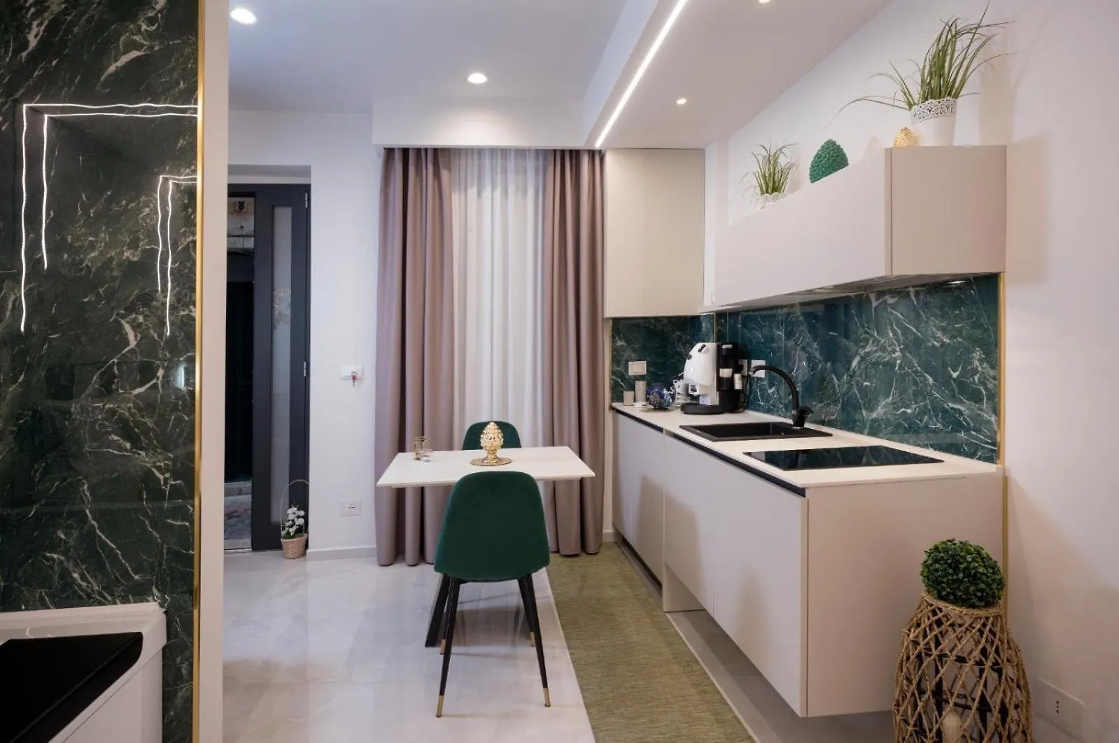 Taozen Apartments Taormina Włochy